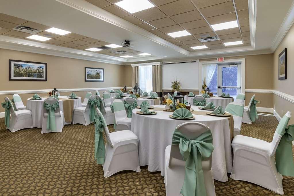Comfort Inn & Suites Tifton Udogodnienia zdjęcie