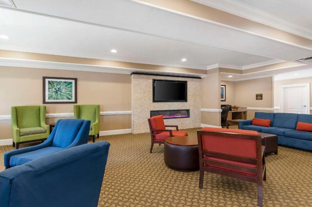 Comfort Inn & Suites Tifton Zewnętrze zdjęcie